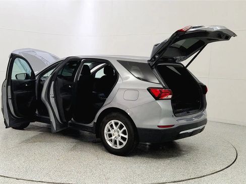 Used 2024 Chevrolet Equinox LT w/ LPO, Floor Liner Package image 11