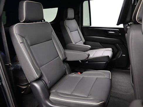 New 2026 Chevrolet Suburban Premier AWD/4WD image 32