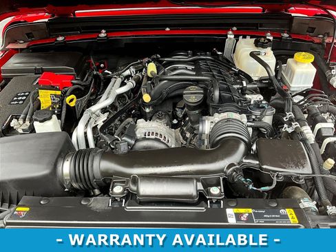 Used 2023 Jeep Gladiator Overland w/ Cold Weather Group AWD/4WD image 31