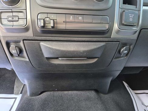 Used 2022 RAM 1500 Classic SLT w/ Protection Group image 24