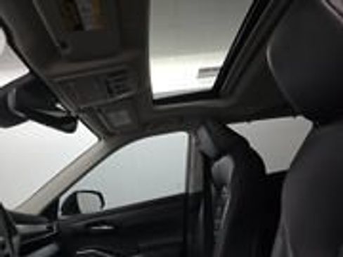 Used 2023 Toyota Highlander FWD image 15