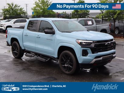 Used 2025 Chevrolet Colorado Z71 w/ Z71 Convenience Package 2