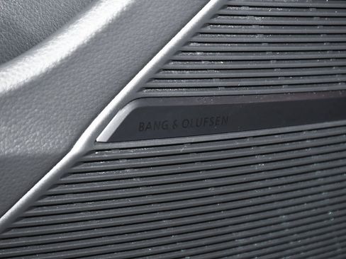 Used 2022 Audi SQ8 Premium Plus w/ Executive Package image 17