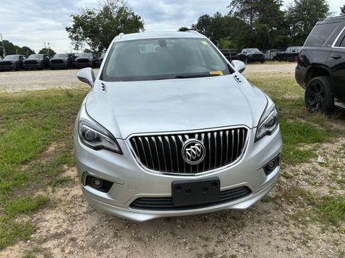 Used 2017 Buick Envision Essence FWD image 2