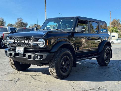 Certified 2023 Ford Bronco Wildtrak image 4