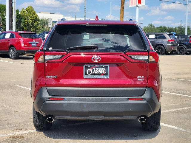 Used 2025 Toyota RAV4 XLE AWD/4WD image 6