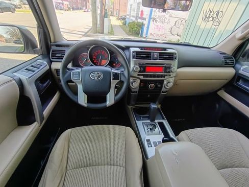 Used 2013 Toyota 4Runner SR5 image 25