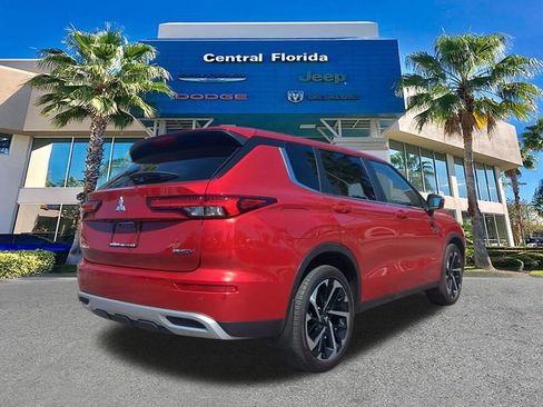 Used 2024 Mitsubishi Outlander SE AWD/4WD image 5