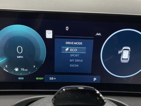 New 2026 Hyundai Tucson Limited image 24