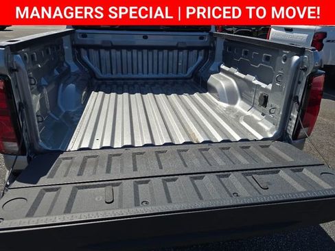 New 2025 Chevrolet Colorado LT w/ LT Convenience Package image 19