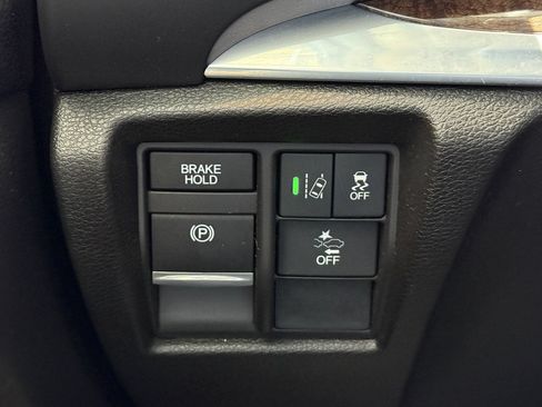 Used 2017 Acura MDX SH-AWD w/ Technology Package image 35