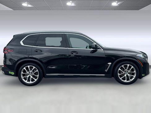 Used 2024 BMW X5 xDrive50e w/ Premium Package AWD/4WD image 8