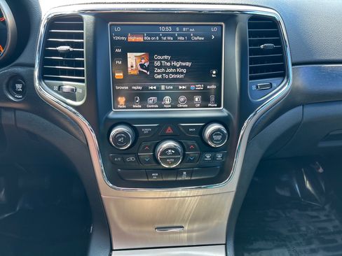 Used 2015 Jeep Grand Cherokee Altitude AWD/4WD image 26