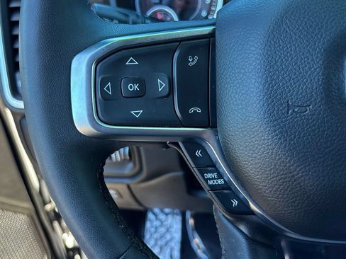 Used 2025 RAM 1500 Big Horn AWD/4WD image 17