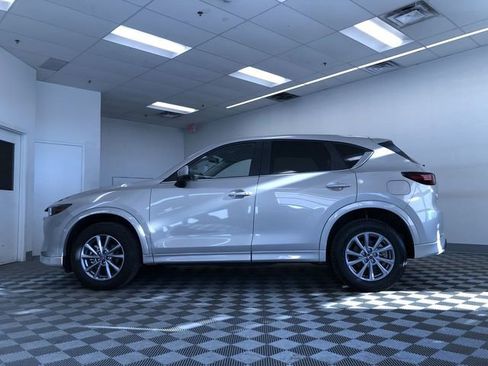 Used 2025 MAZDA CX-5 AWD 2.5 S w/ Select Package image 12