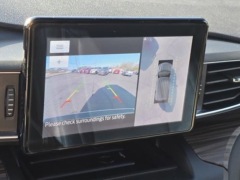 Used 2020 Ford Explorer Limited w/ Class III Trailer Tow Package image 5