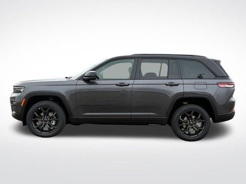 New 2025 Jeep Grand Cherokee Limited image 7
