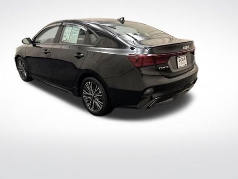 Certified 2024 Kia Forte GT-Line FWD image 7