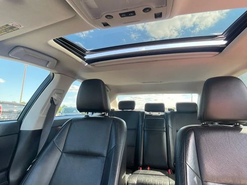 Used 2013 Lexus ES 300h w/ Luxury Pkg FWD image 39