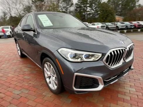 Used 2022 BMW X6 xDrive40i w/ Executive Package image 3