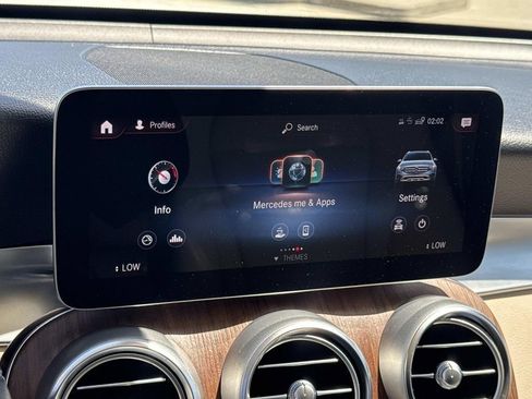 Used 2022 Mercedes-Benz GLC 300 image 14