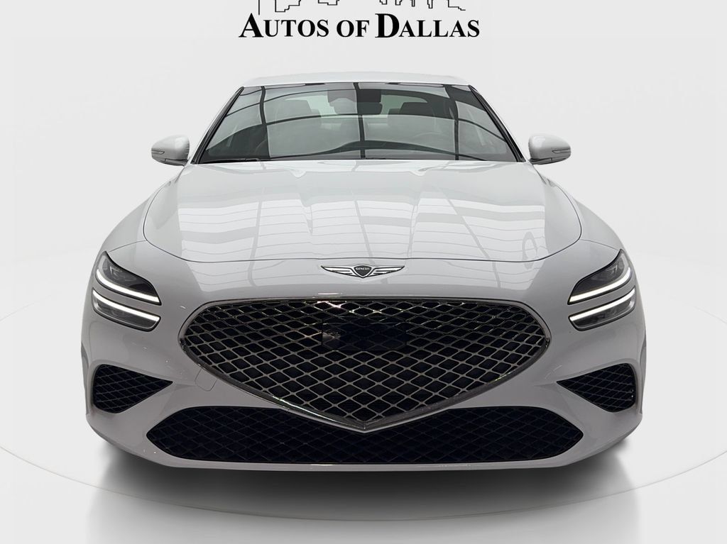 Used 2025 Genesis G70 2.5T RWD image 3