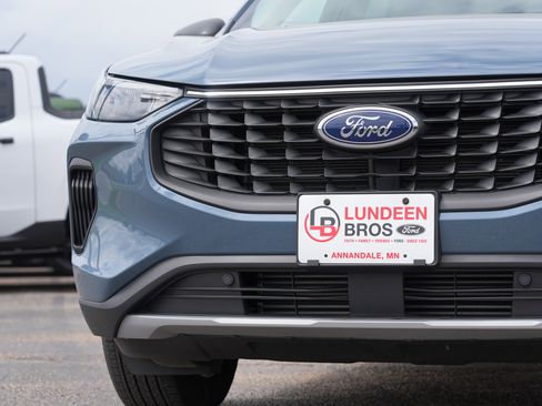 Used 2024 Ford Escape Active AWD/4WD image 11