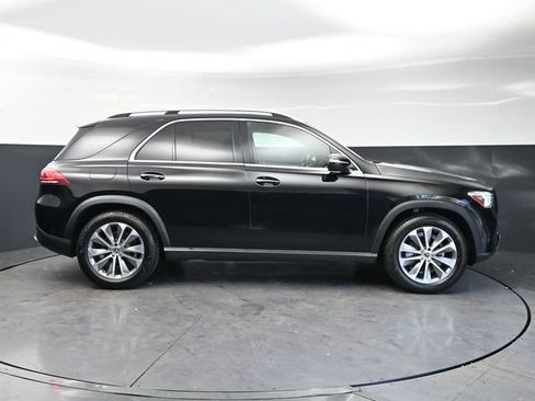 Used 2022 Mercedes-Benz GLE 350 4MATIC w/ Premium Package image 4