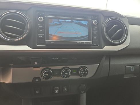 Used 2018 Toyota Tacoma SR5 image 13
