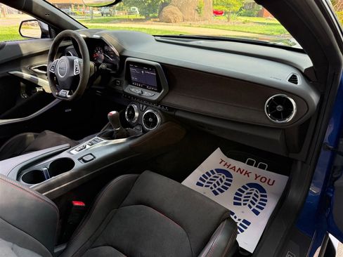 Used 2022 Chevrolet Camaro ZL1 RWD image 53