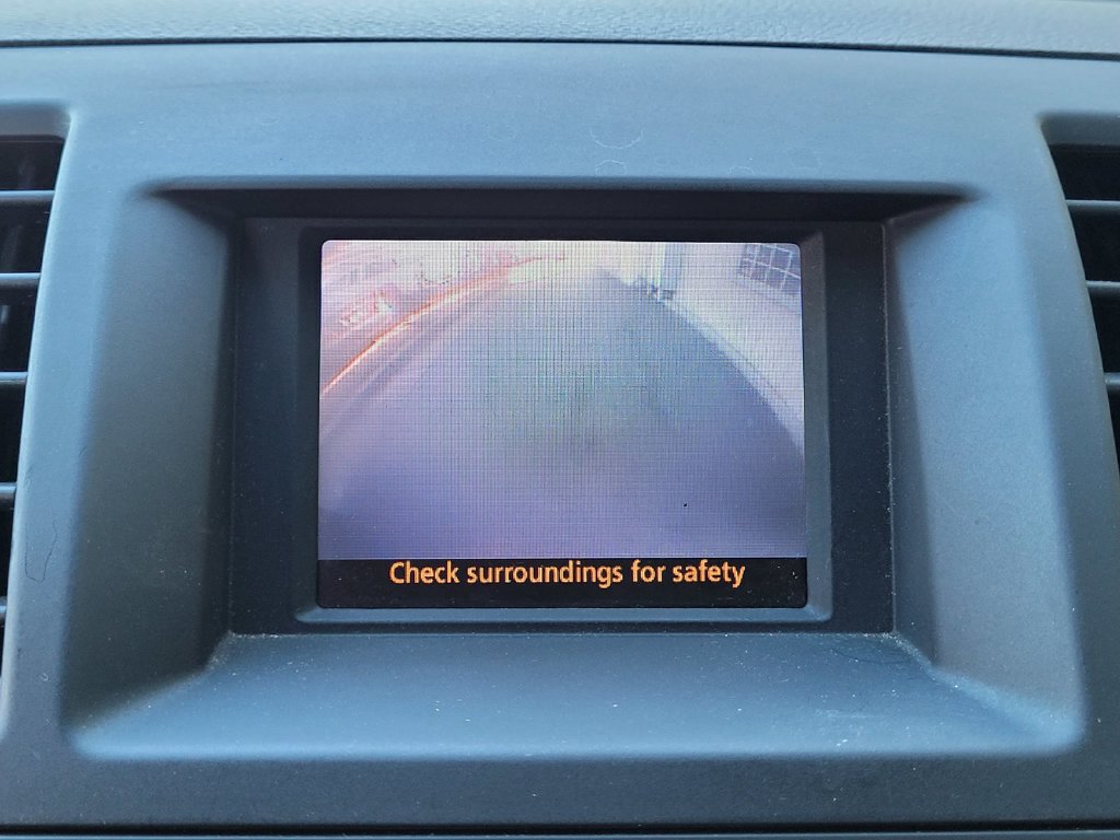 Used 2012 Toyota Highlander SE FWD image 16