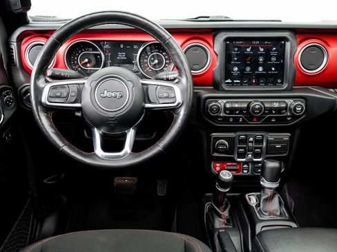 Used 2020 Jeep Gladiator Rubicon AWD/4WD image 16