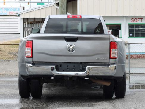 Used 2024 RAM 3500 Tradesman w/ Chrome Appearance Group AWD/4WD image 7