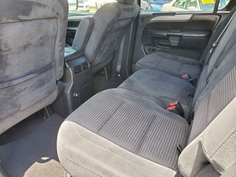 Used 2014 Nissan Armada SV AWD/4WD image 25