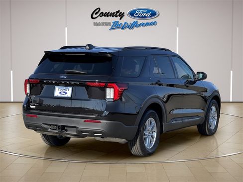 New 2026 Ford Explorer Active image 23