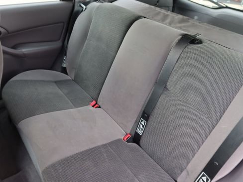 Used 2003 Ford Focus SE image 13
