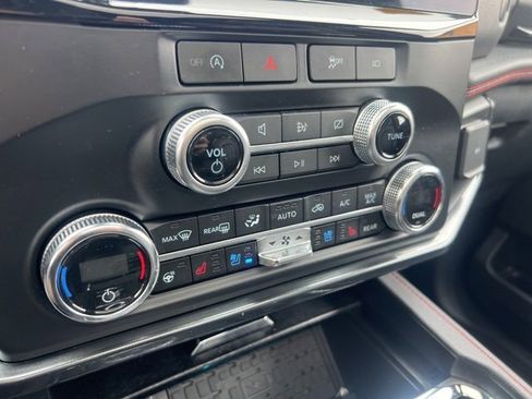 Certified 2022 Ford Expedition Limited image 17