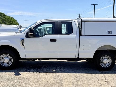 Used 2019 Ford F250 XL w/ Power Equipment Group RWD image 2