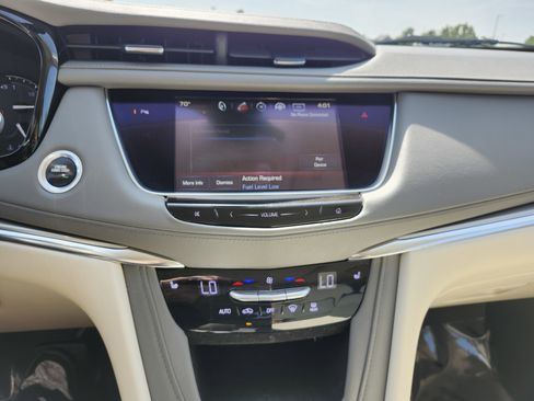 Used 2017 Cadillac XT5 Luxury w/ Driver Awareness Package FWD image 33