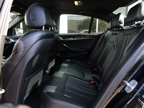 Used 2019 BMW 530e w/ Convenience Package RWD image 31