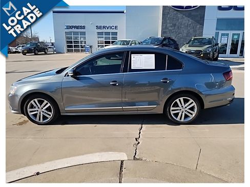 Used 2017 Volkswagen Jetta SEL image 10