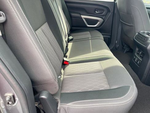 Used 2024 Nissan Titan SV w/ SV Convenience Package image 16