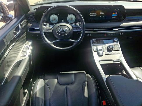 Used 2024 Hyundai Palisade Calligraphy FWD image 11