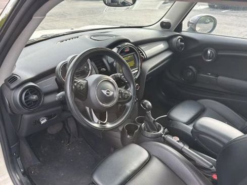 Used 2015 MINI Cooper 2-Door Hardtop image 12