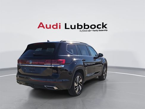 Used 2025 Volkswagen Atlas SE image 8