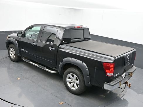 Used 2011 Nissan Titan SV image 17