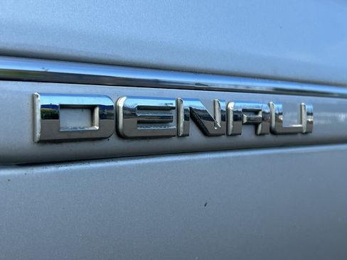 Used 2016 GMC Acadia Denali AWD/4WD image 12