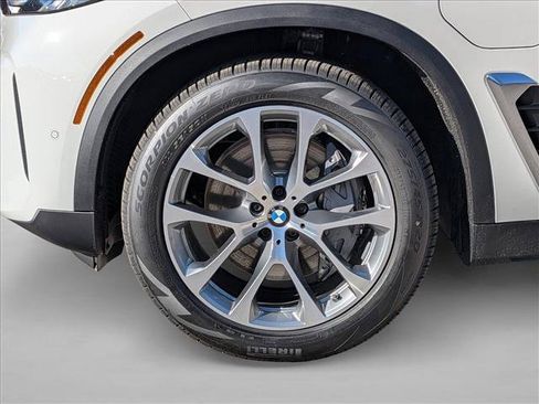 New 2026 BMW X5 xDrive50e AWD/4WD image 10