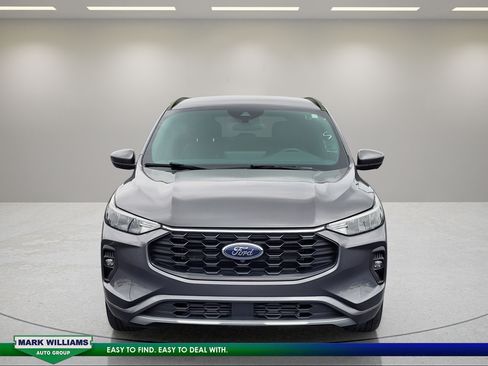 Used 2023 Ford Escape ST-Line Select w/ Tech Pack #2 AWD/4WD image 9