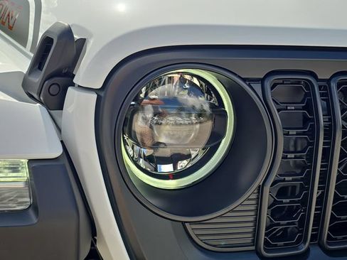 New 2026 Jeep Gladiator Rubicon AWD/4WD image 7
